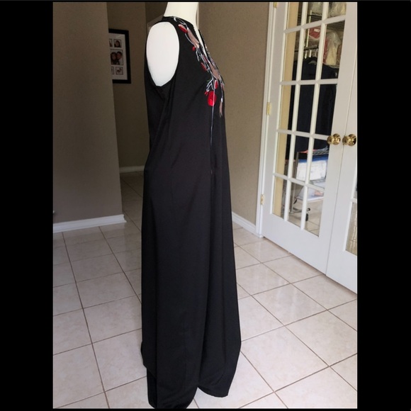 NEW Floral Maxi Dress - Picture 5 of 8